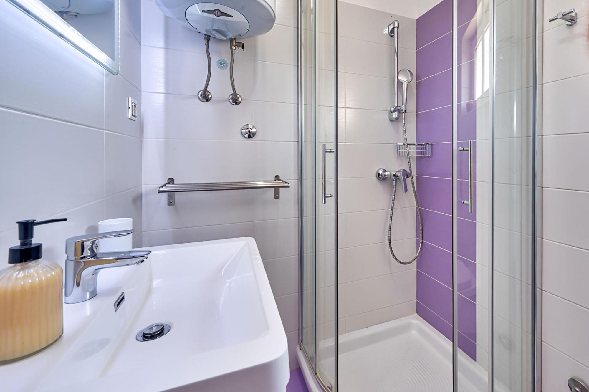 Teuta Apartments - A Beach And A Sea View Peroj Luaran gambar